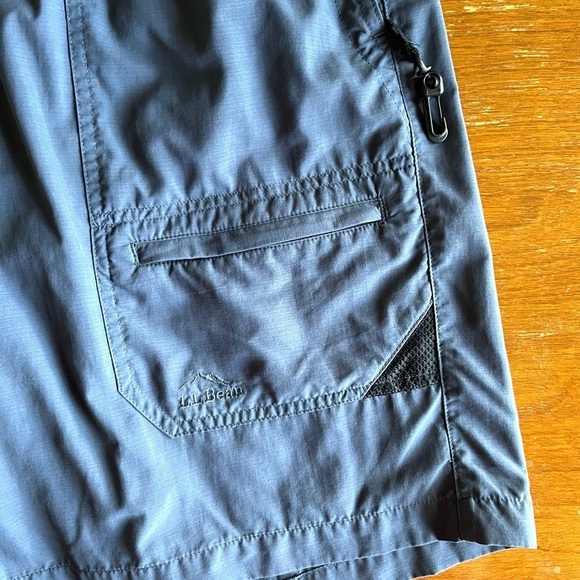 L.L. Bean Lined Cargo Pocket Belted Swim Trunks Men's size large - Picture 5 of 9
